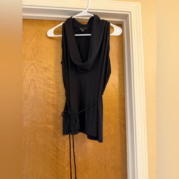 The Limited Black Sleeveless Tunic Top - Picture 1 of 1